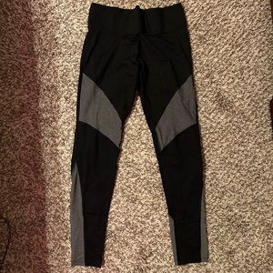 Victoria’s Secret PINK leggings